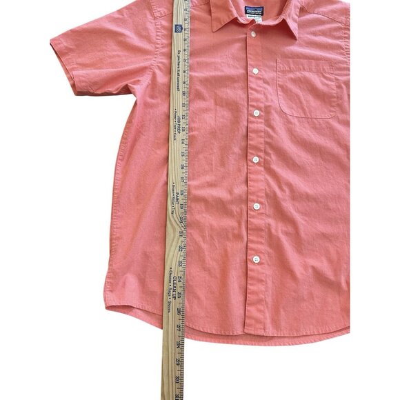 Patagonia Button Down Short Sleeve Shirt Men’s Medium Outdoors Casual - Picture 4 of 5